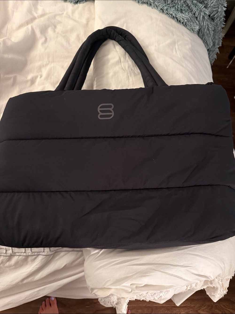 Aritzia Black Quilted Laptop Tote